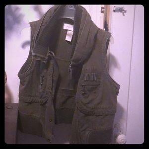 Olive military vest with zip off bottom